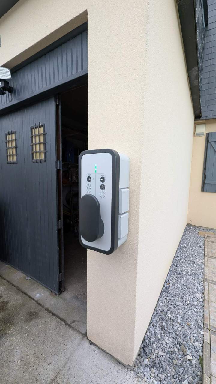 Installation borne de recharge Epouville